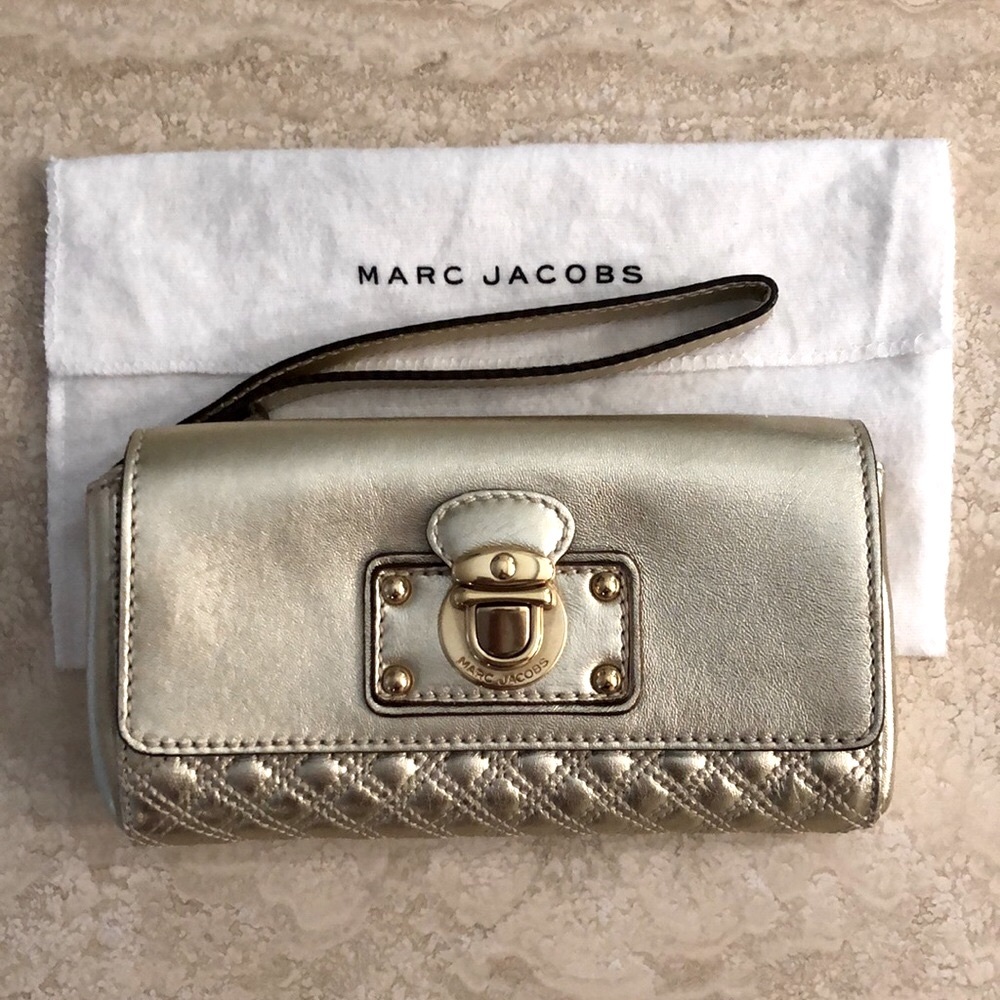 Marc Jacobs Quilted Gold Leather Wristlet Clutch Made in Italy